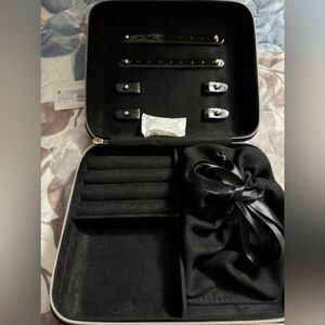 A New Day Jewelry Case Organizer Silver/Pink